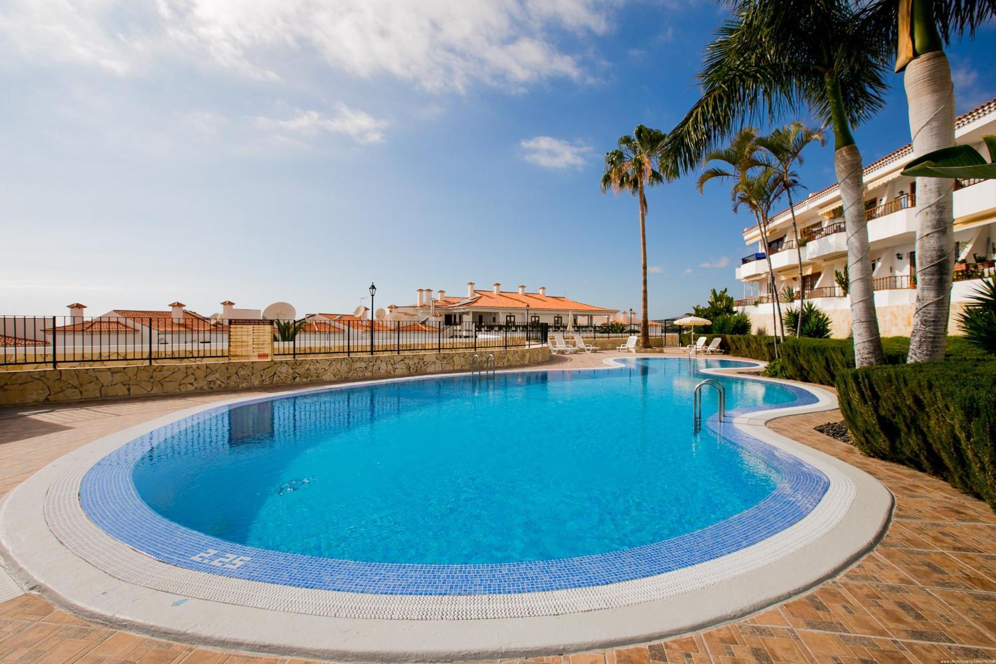 Las Bouganvillas Ocean View 아데제 외부 사진