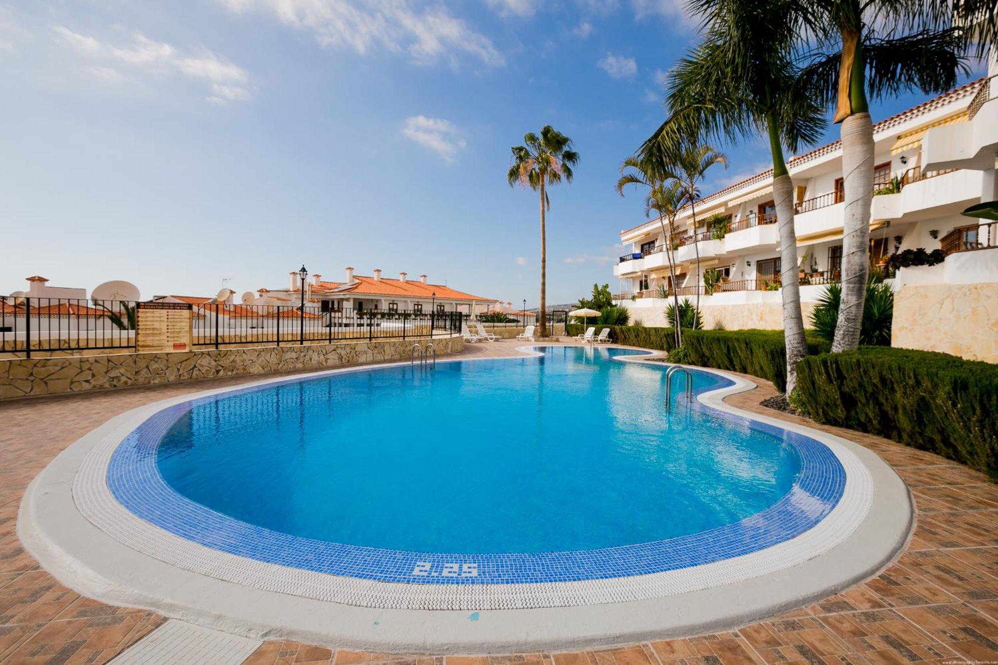 Las Bouganvillas Ocean View 아데제 외부 사진